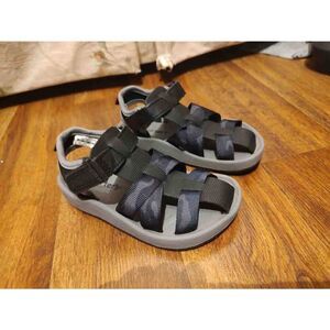 Carter's water sandals size 7m